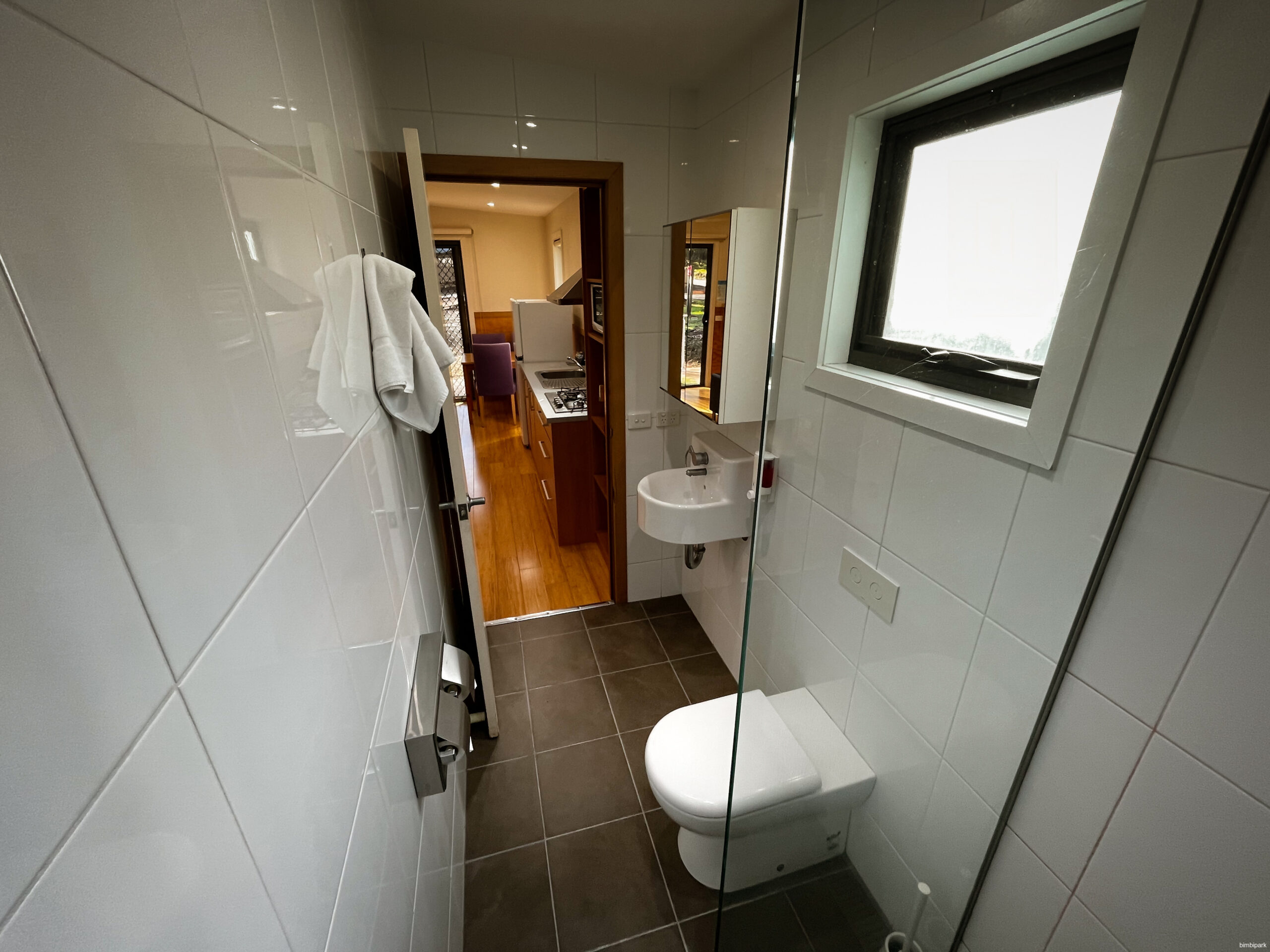 Standard Ensuite Cabin BETHROOM 03_enhanced_bimbipark